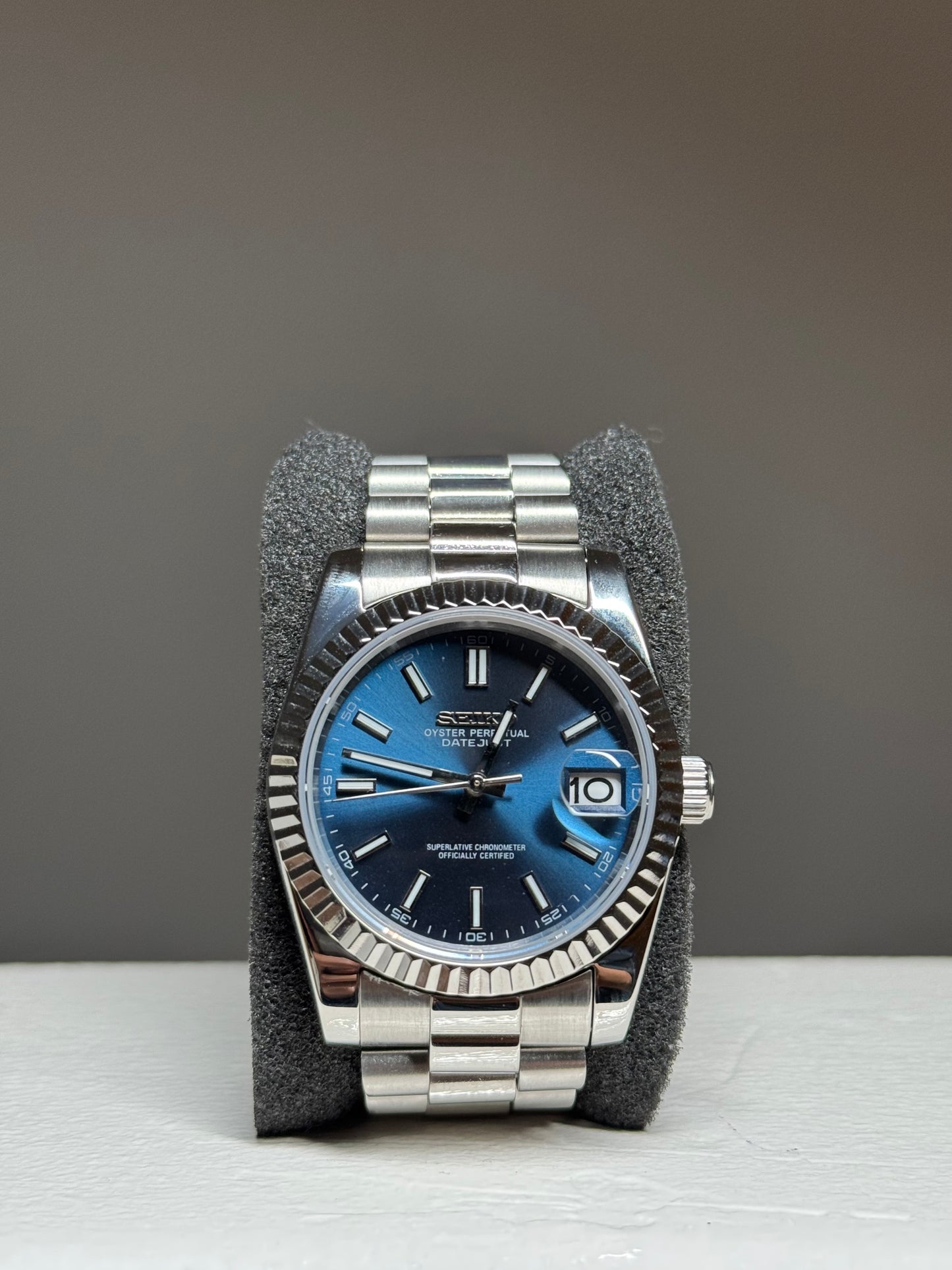 Dark Blue Date