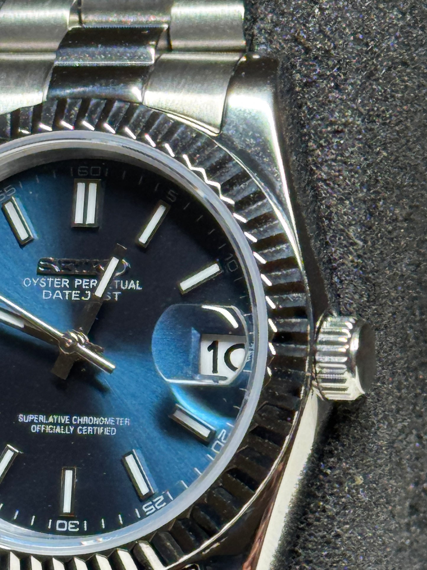 Dark Blue Date