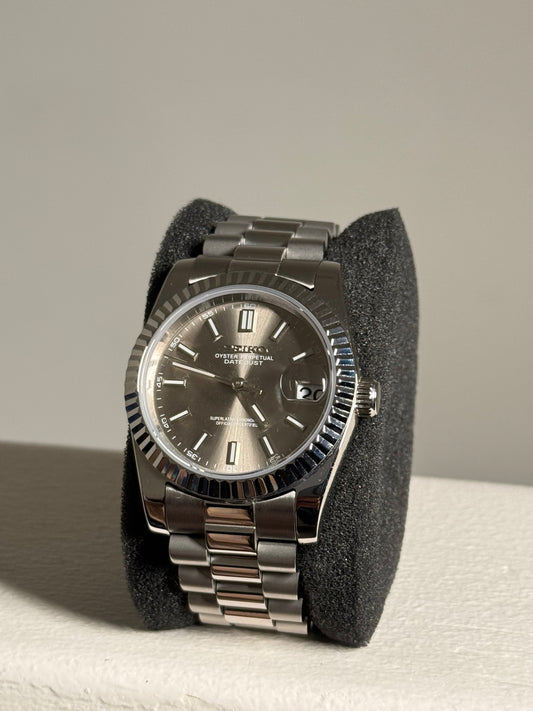 Seiko DateJust Light Grey